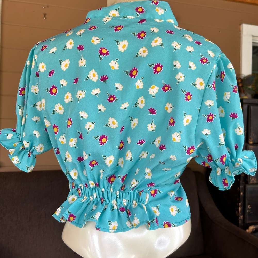 Crop shirts